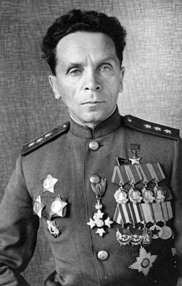 Батов Павел Иванович - генерал, Герой Советского Союза